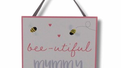 Bee-uitiful Mummy - Hanging Plaque