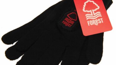Nottingham Forest FC Gloves - Size Junior