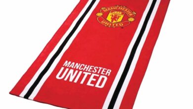 Manchester United FC Core Stripe Towel
