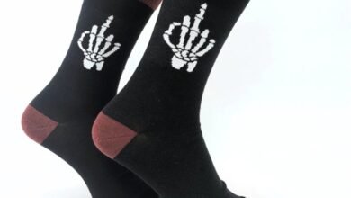 Skeleton Middle Finger Socks - Size 7 - 11