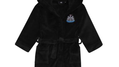 Newcastle United FC Kids Black Hooded Dressing Gown 9 - 10 Years
