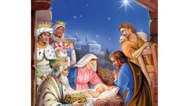 Traditional Nativity Scene Advent Calendar