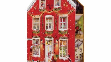Christmas At The Mansion Traditional Advent Calendar